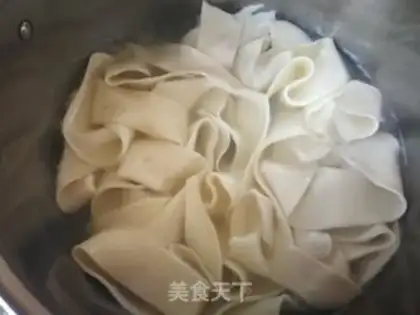Make Oiled noodles step 7
