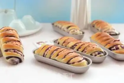 Make Spam rolls step 19