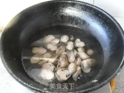 Make Straw mushrooms with silk step 2