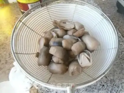 Make Straw mushrooms with silk step 3