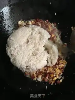 Make Forcing eggs and rice step 6