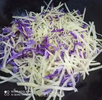 Make ♪ ♪ ♪ ♪ Cracked potatoes ♪ step 2