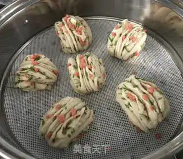 Make Carrot-covered eggs for kettle powder step 15