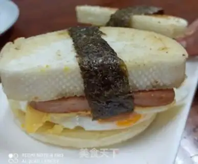 Make A ham and eggs sandwich step 6