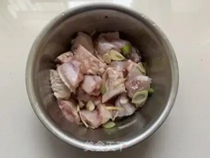 Make Sterilized chicken wings step 0