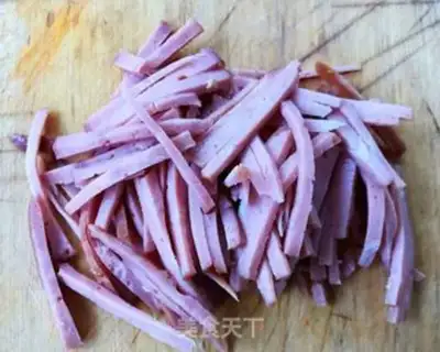 Make Cream of bean sprouts, carrot sausage step 4