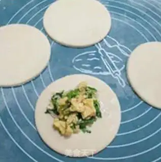 Make Cricket egg box step 11
