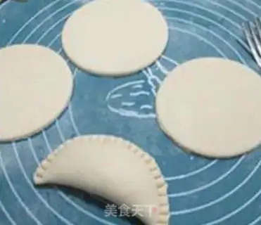 Make Cricket egg box step 12