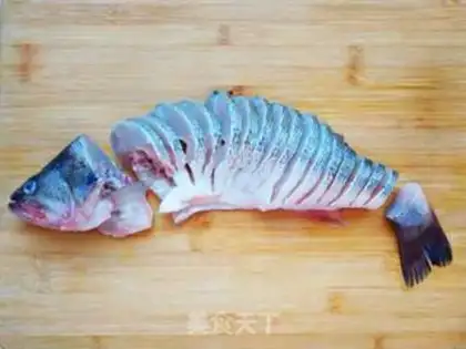 Make Peacock open-screen fish step 2