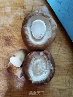 Make Porridge of mushroom beef step 0