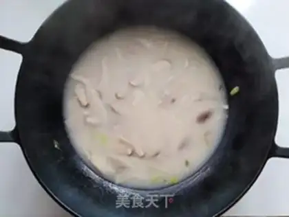 Make Twin mushroom omelet soup step 5