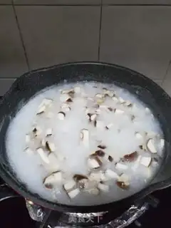 Make Porridge of mushroom beef step 5