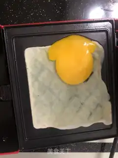 Make Potato egg sandwich step 4