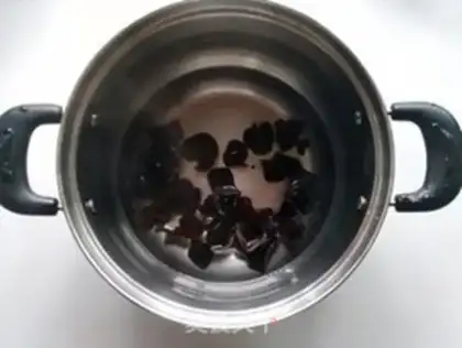 Make Pepper potato burn wood step 2
