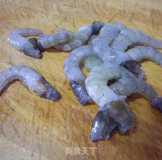 Make Sugar shrimp tomatoes step 1