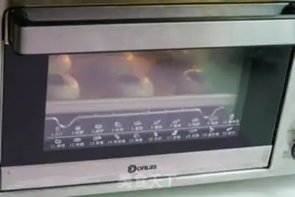 Make Gold and sand souffle step 16
