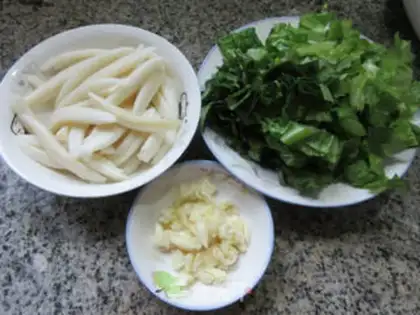 Make Scrambled noodles step 0