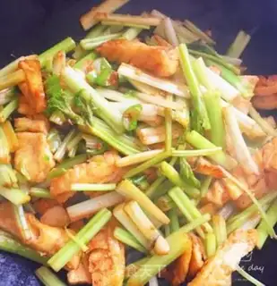 Make Tofu fried celery step 6