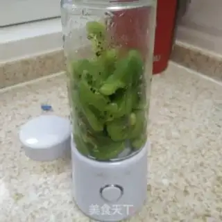 Make Milk monkey shake step 2