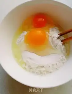 Make Hands on egg noodles step 1