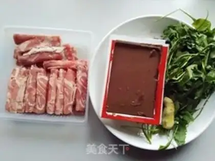 Make The lamb duck blood soup step 0