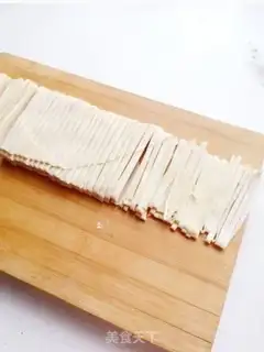 Make Hands on egg noodles step 7