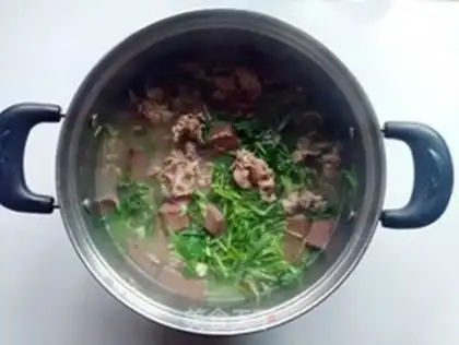 Make The lamb duck blood soup step 7