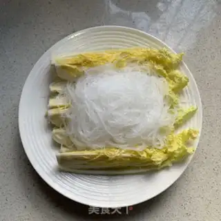 Make Garlic fan dolls step 1