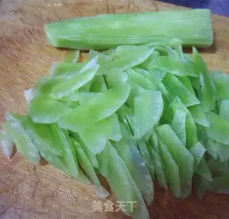 Make Shrimp fried step 1