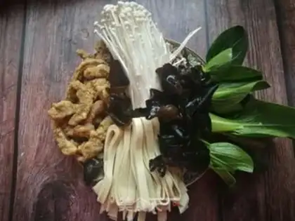 Make Spicy coleslaw step 1