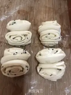 Make Black sesame roll step 8