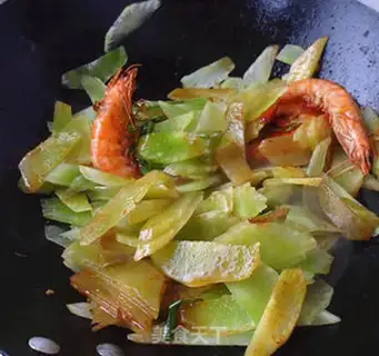 Make Shrimp fried step 5