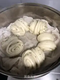 Make Black sesame roll step 9
