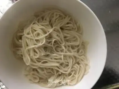 Make Meat sauce noodles step 1