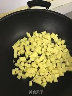 Make Curry potato shrimp step 0