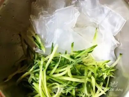 Make cucumber silk powder step 5