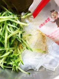 Make cucumber silk powder step 8