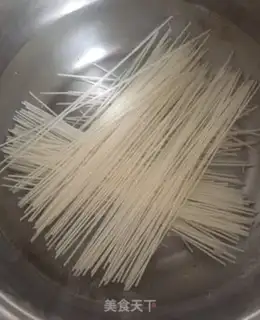 Make Beef noodles step 1