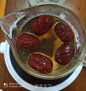 Make Black ginger date tea step 2