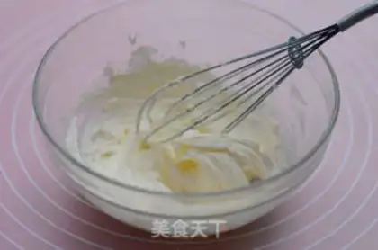 Make Rose cookies step 1