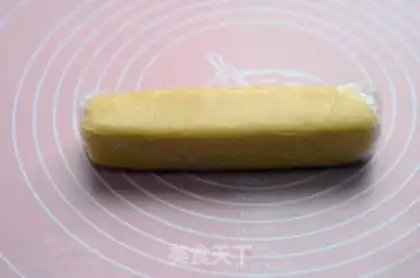 Make Rose cookies step 3