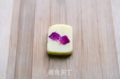 Make Rose cookies step 5