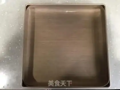 Make Yogurt cheese with tea cake rolls step 1
