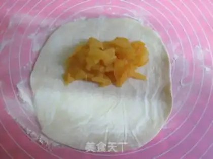 Make Peaches pie step 3