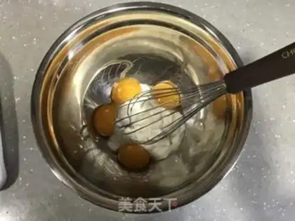 Make Yogurt cheese with tea cake rolls step 4
