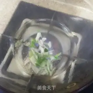 Make Hot cabbage for corn noodles step 3