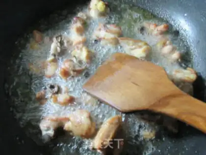 Make Fry chickens from the pond step 4
