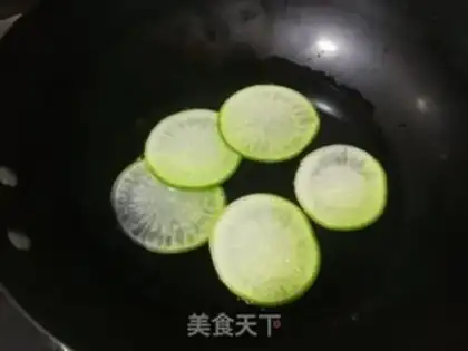 Make Egg radish sandwich step 0