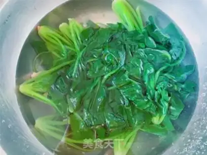 Make Spinach egg soup step 3