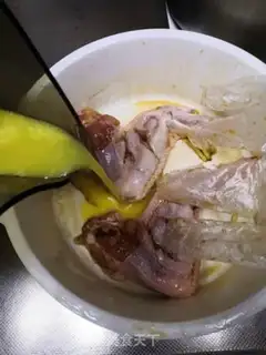 Make Orange fragrance chicken wings step 6